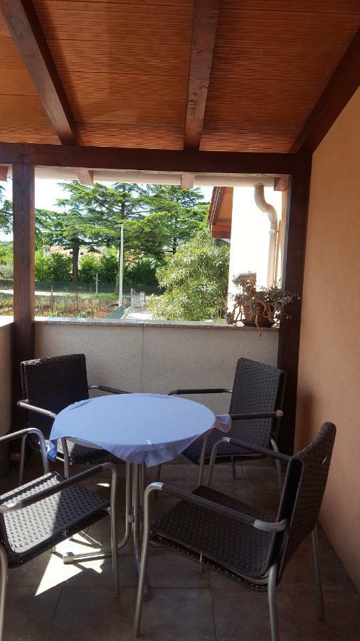 Apartmani Viktorija Fazana Luaran gambar